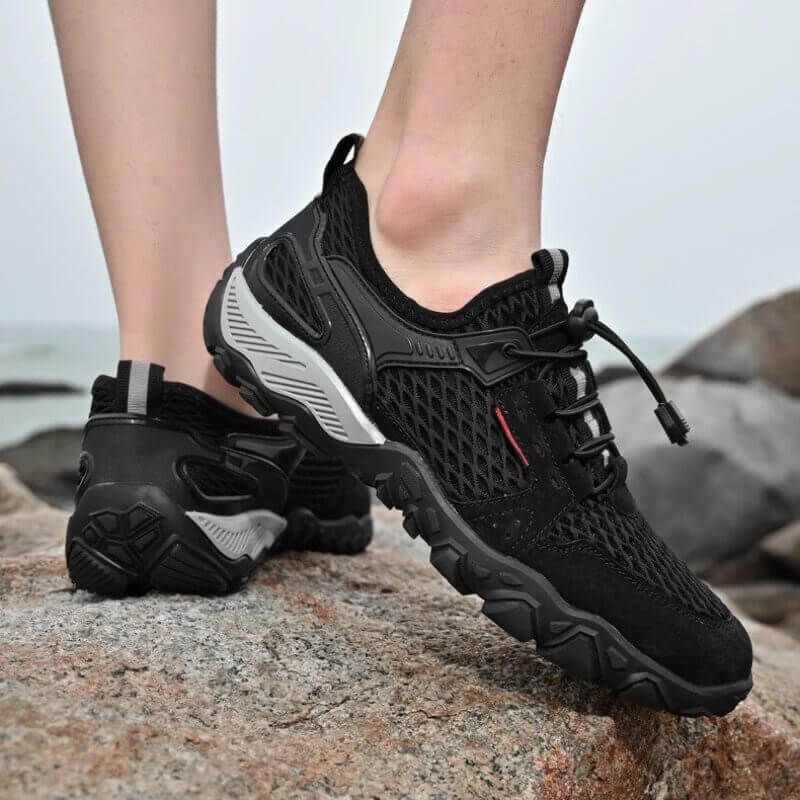 Fashion Soft Breathable Mesh Hiking Shoes for Climbing and Trekking - Mounteen