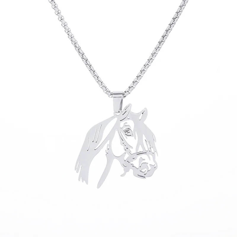 Horse With Bangs Necklace in Silver - Mounteen