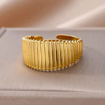 Linear Pattern Striped Lined Ring