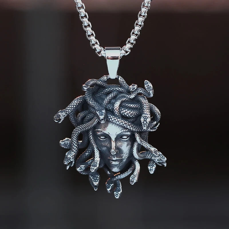 Medusa Woman With Snake Hair Gorgon Necklace - Mounteen
