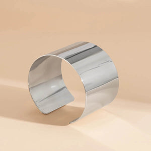 Short Boho Fashion Metal Cuff Bracelet in Silver - Mounteen
