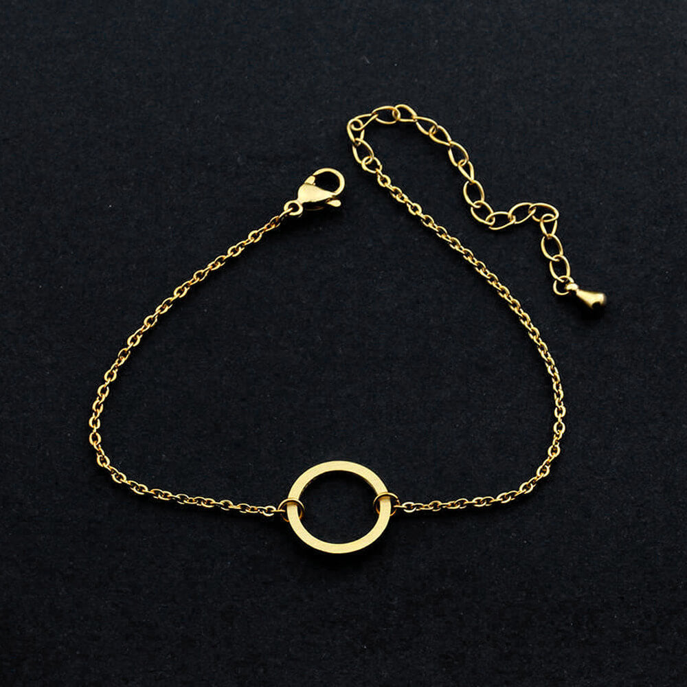 Adjustable Vintage Open Circle Bracelet. Shop Bracelets on Mounteen. Worldwide shipping available.