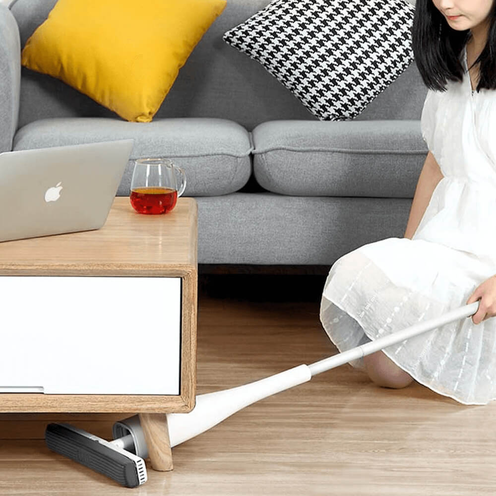Automatic Self-Wringing Flat Mop. Shop Mops on Mounteen. Worldwide shipping available.