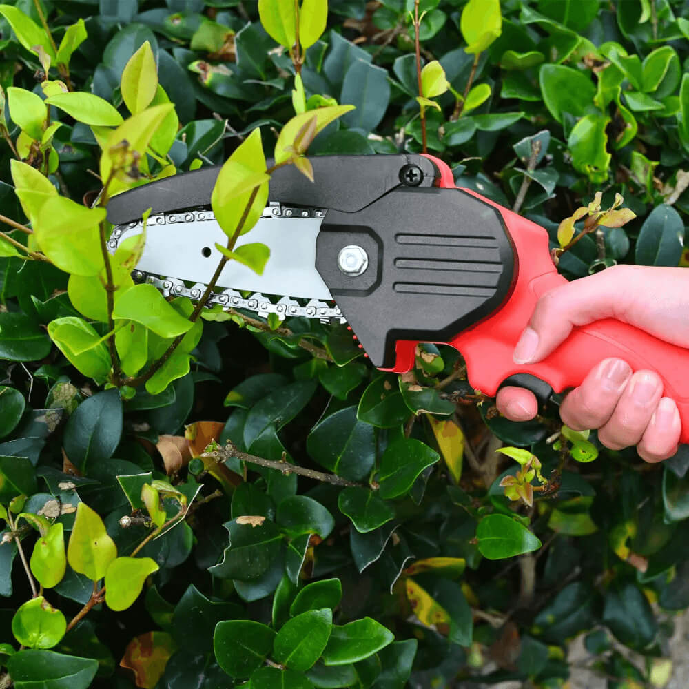 ChainPower - Lithium Chainsaw. Shop Chainsaws on Mounteen. Worldwide shipping available.
