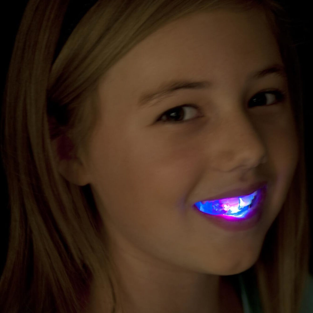 Color Changing LED Flashing Mouthpiece. Shop Toys on Mounteen. Worldwide shipping available.