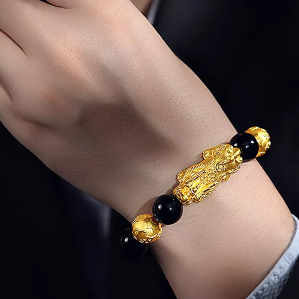 Feng Shui Black Obsidian Bracelet. Shop Jewelry on Mounteen. Worldwide shipping available.