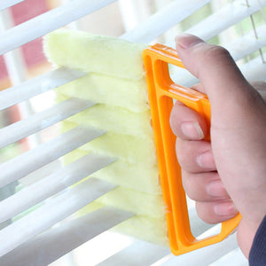Microfiber Venetian Blind Cleaning Brush. Shop Dusters on Mounteen. Worldwide shipping available.