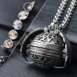 Expanding 4 Photo Locket Necklace - Mounteen. Worldwide shipping available.