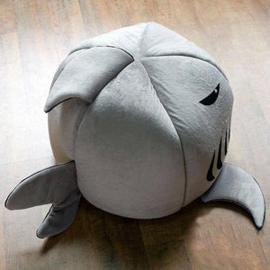 Shark Pet Bed. Shop Dog Beds on Mounteen. Worldwide shipping available.