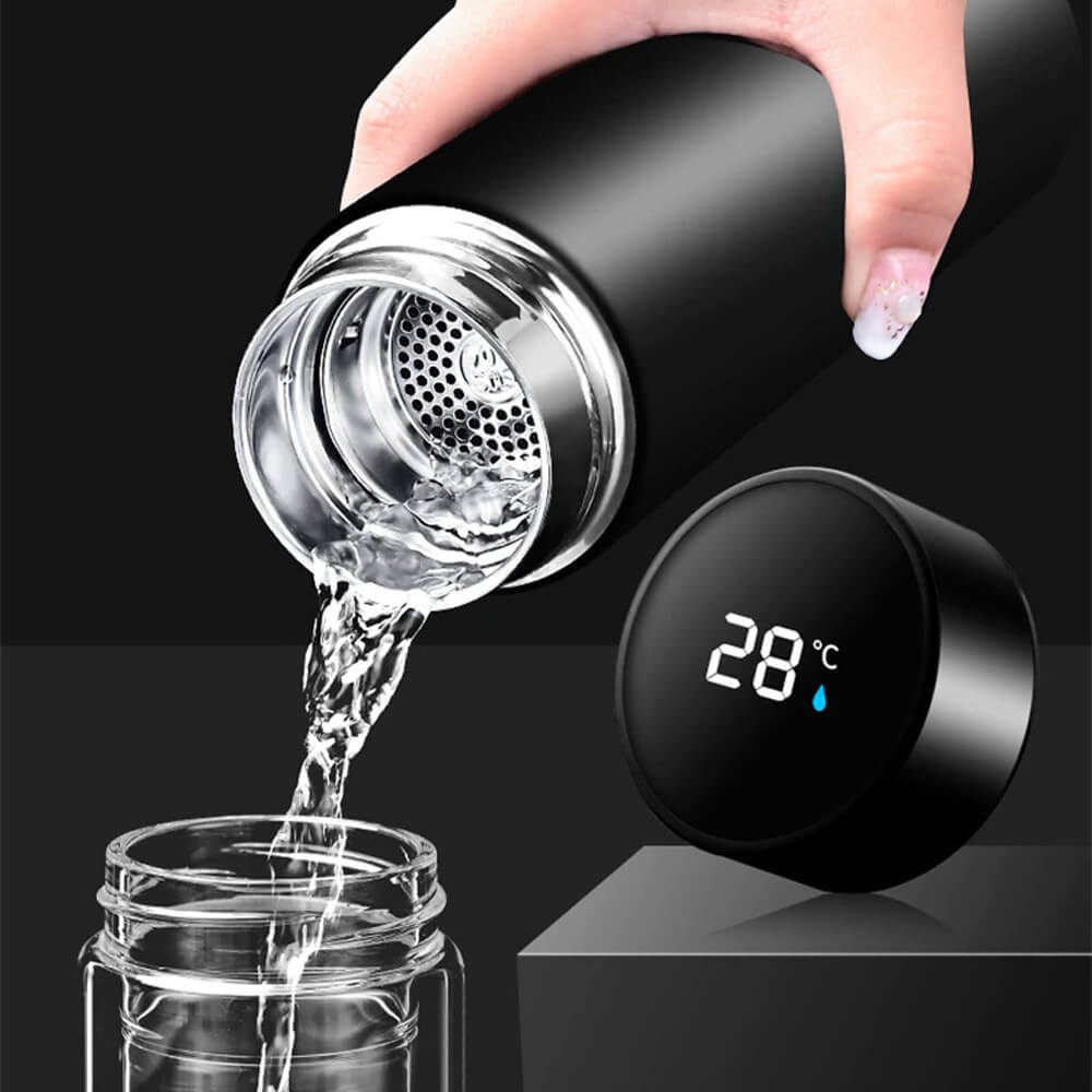 Smart LED Temperature Display Water bottle. Shop Water Bottles on Mounteen. Worldwide shipping available.