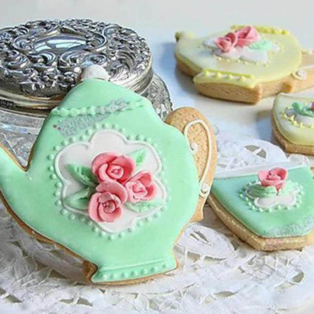 Teacup and Teapot Cookie Cutters Set. Shop Cookie Cutters on Mounteen. Worldwide shipping available.